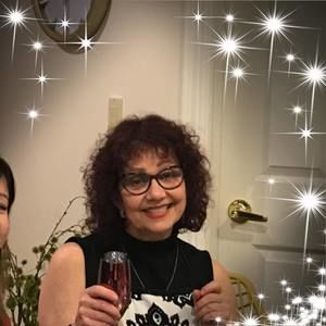 Meet your Posher, Leona